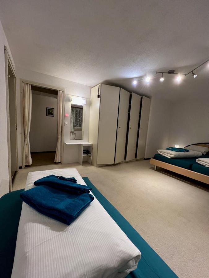 Hotel Pez Ault ディセンティス エクステリア 写真